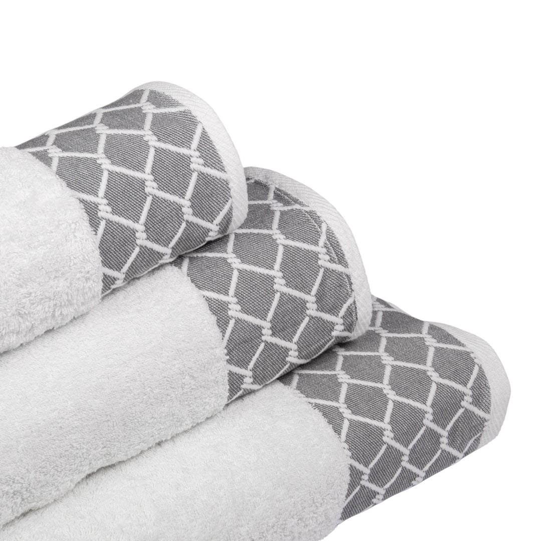 Pubila 1 – Full Bath Towel