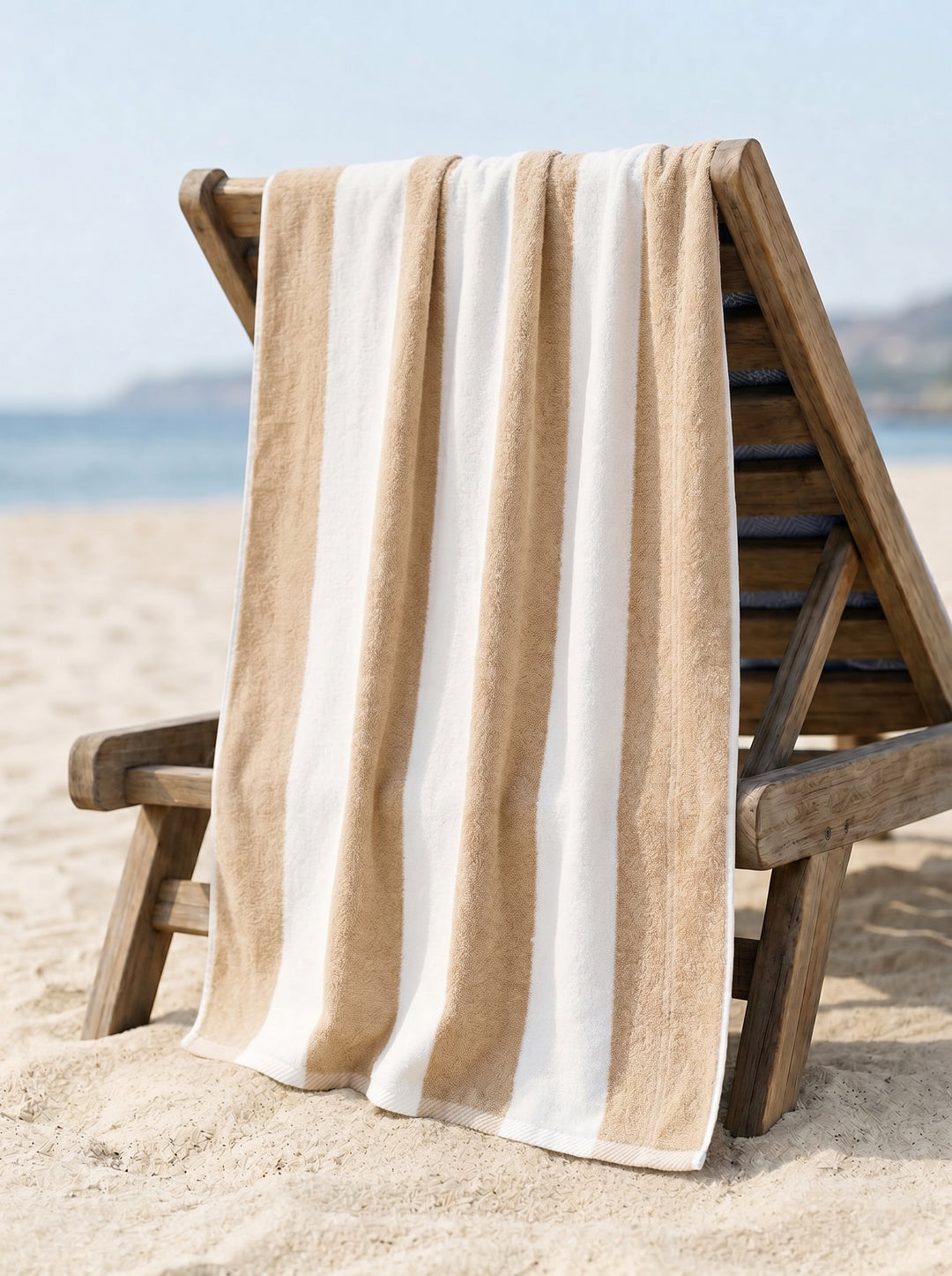 Striped beach towel ( cafe )