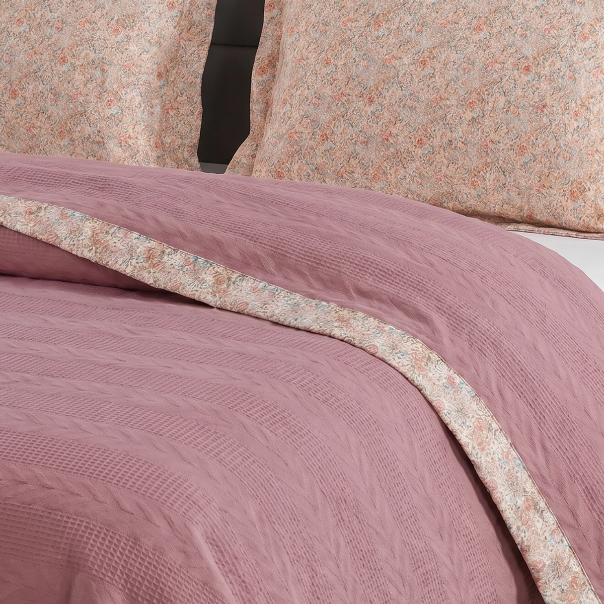 Capri cotton coverlet 3 pieces