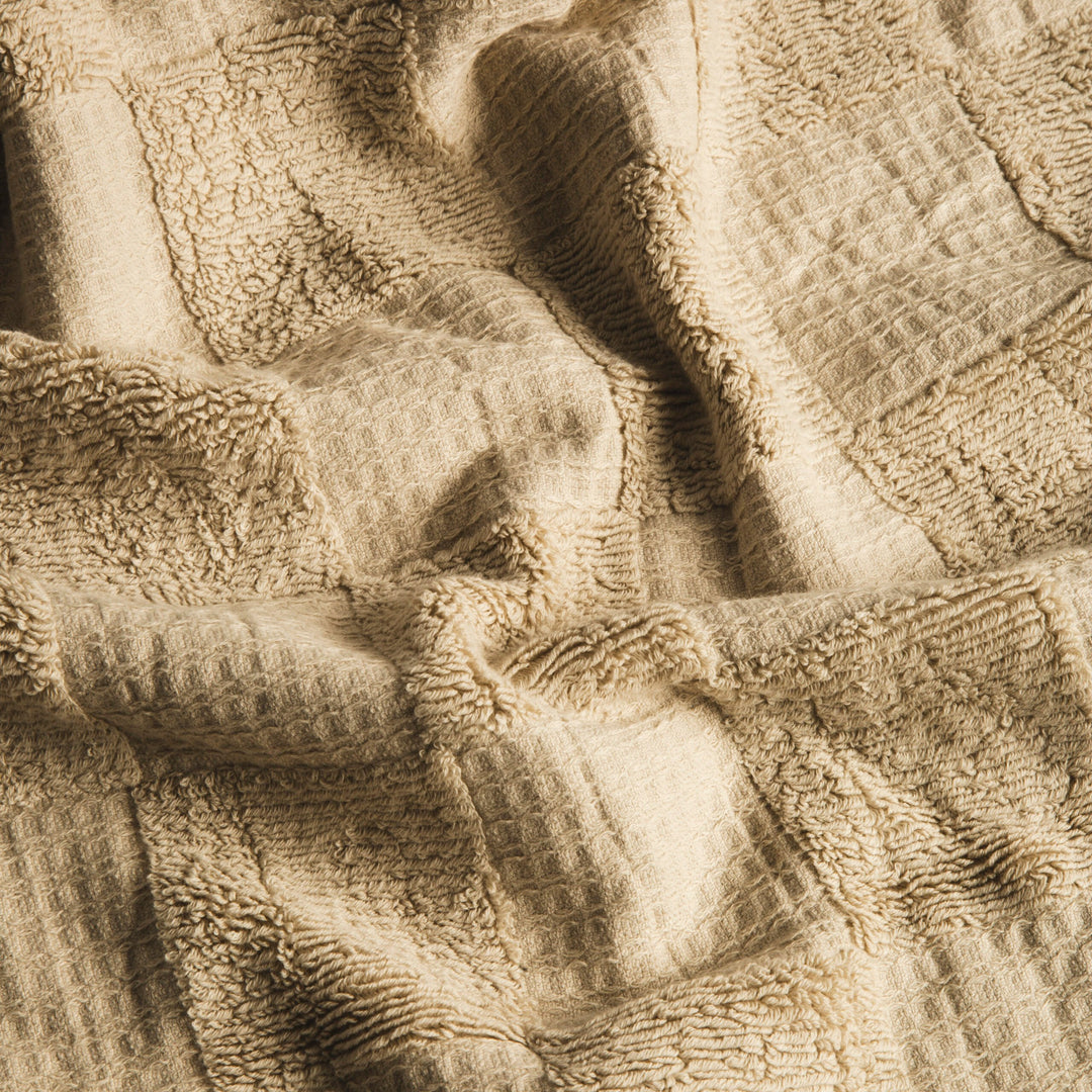 V 011 – Half Bath Towel