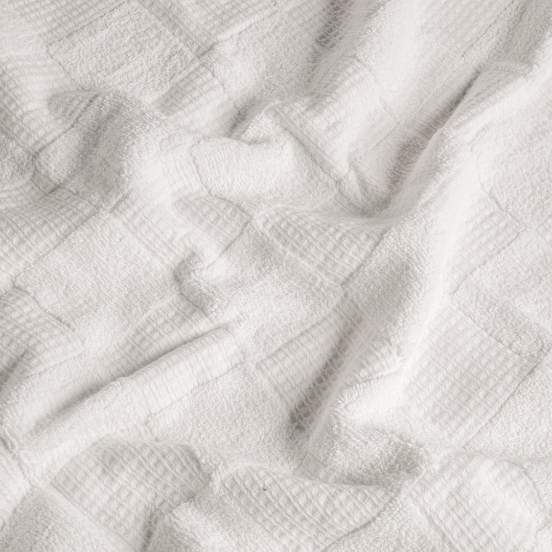 V 011 – Half Bath Towel