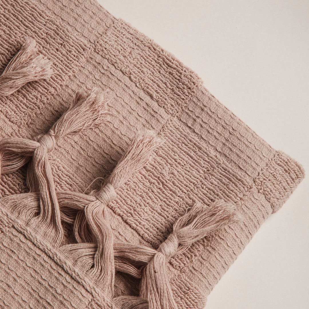 V 011 – Half Bath Towel