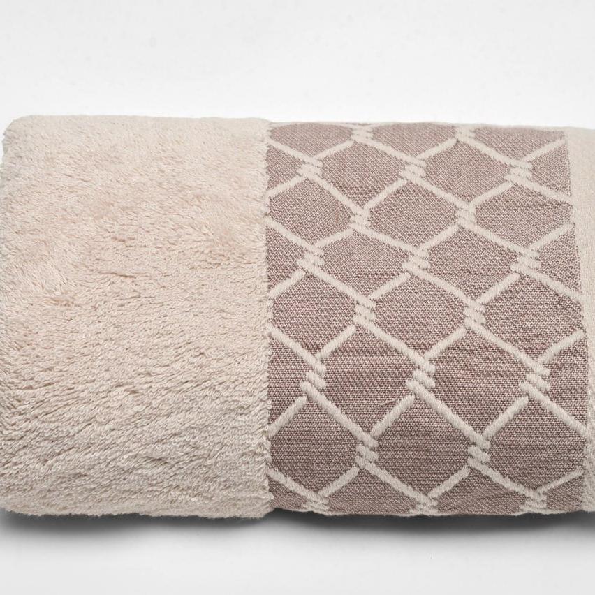 Pubila 1 – Full Bath Towel