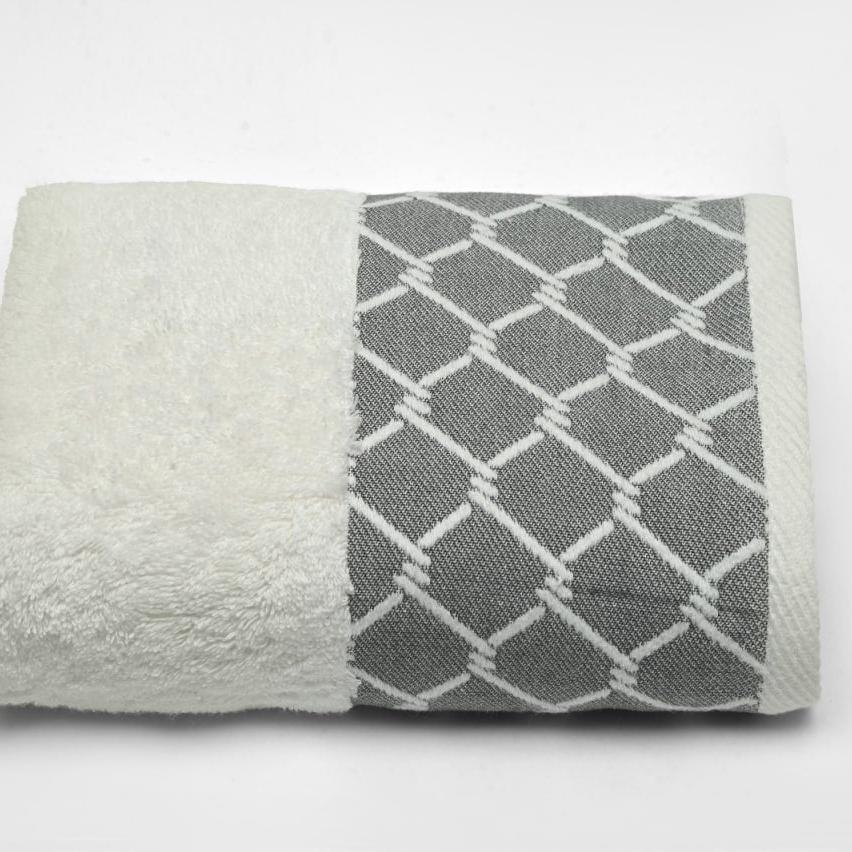 Pubila 1 – Full Bath Towel