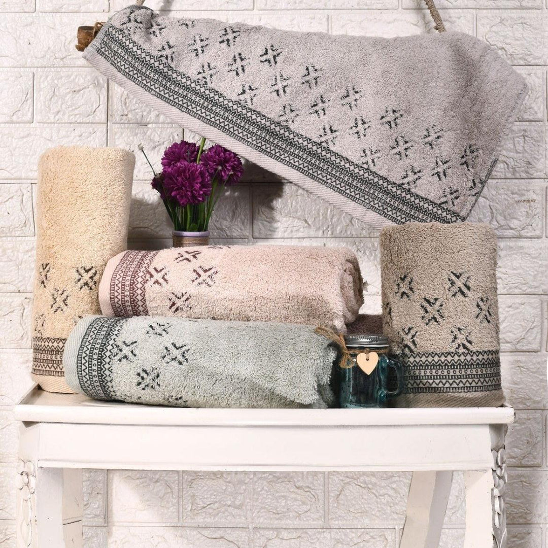 Pubila 3 – Full Bath Towel