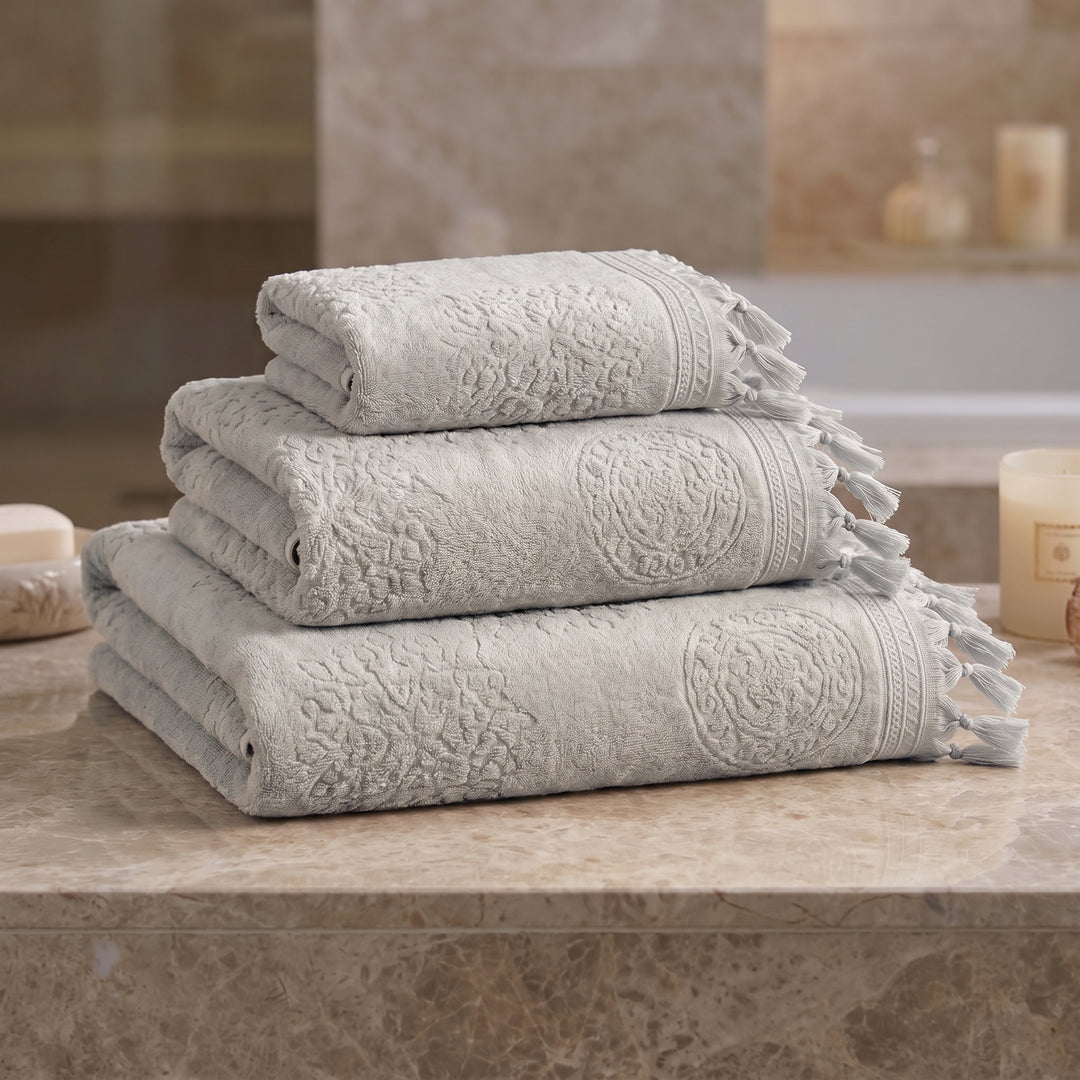 Mawga Towel — Light Grey