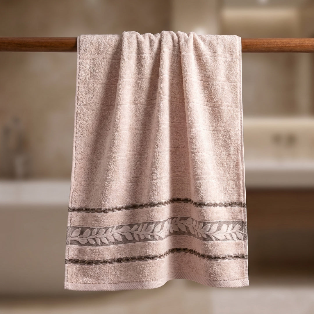 Saray 7 Pink towel border detail