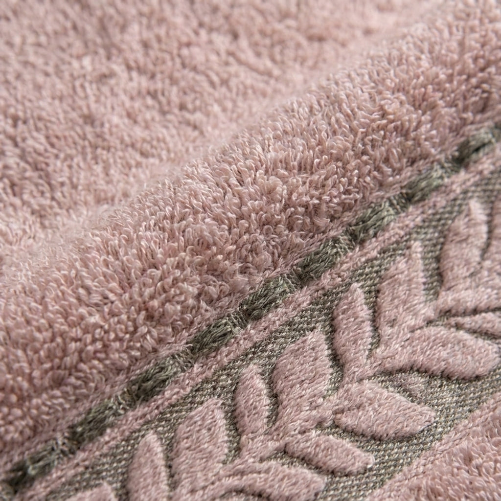 Saray 7 Dark Mauve towel detail