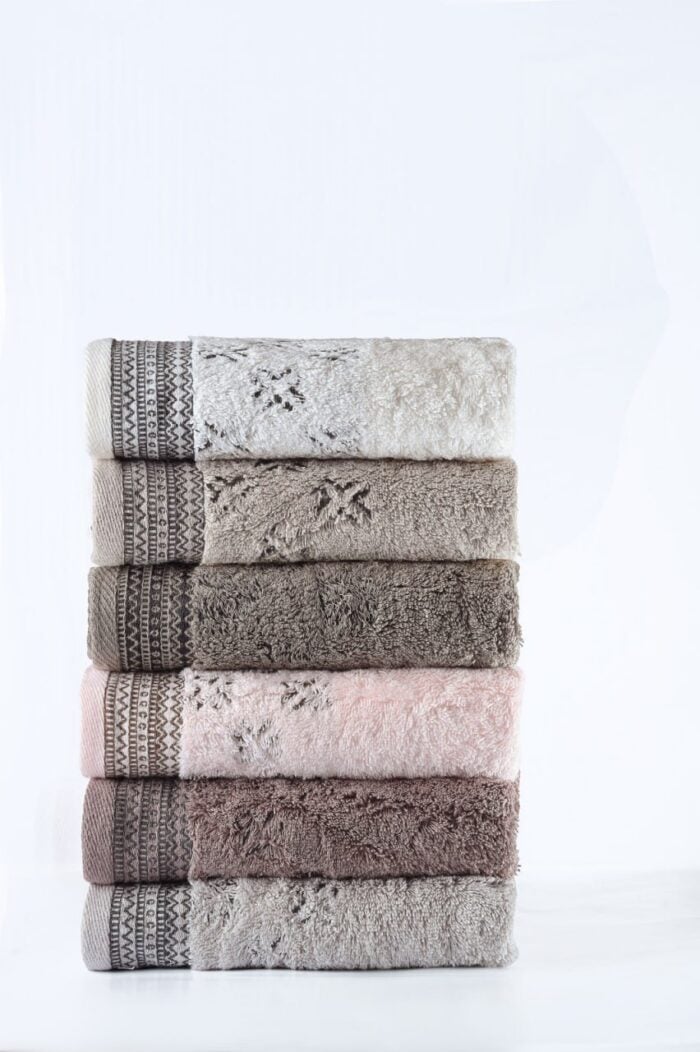 Pubila 3 – Full Bath Towel