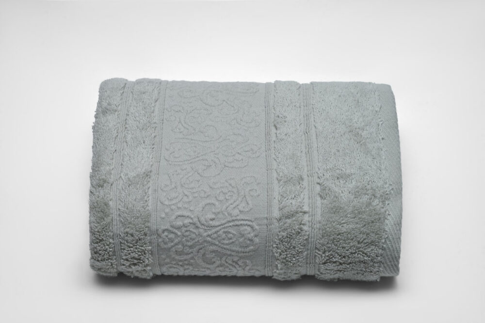 ⁦Rosali 1 – Regular Face Towel⁩ - الصورة ⁦2⁩