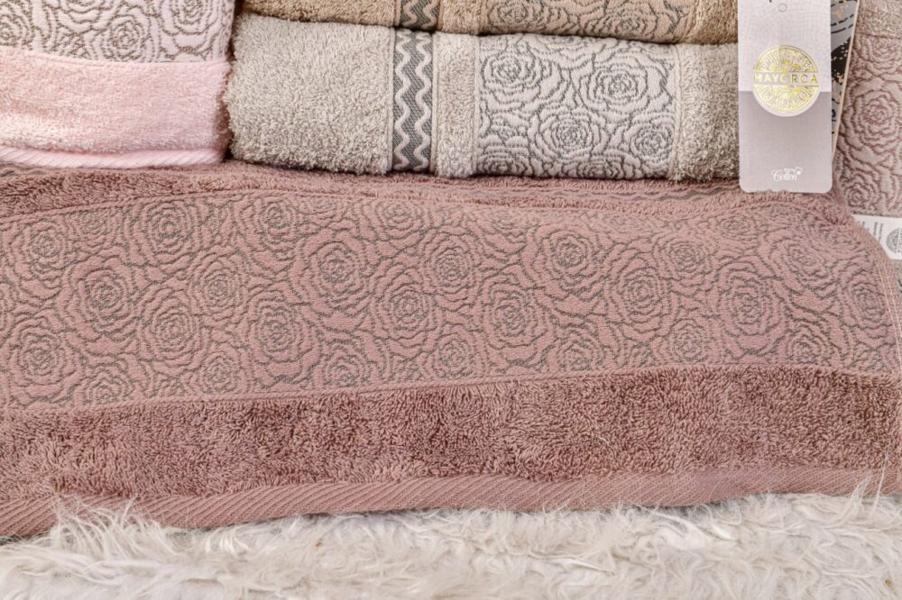 ⁦Dolly 2 – Full Bath Towel⁩ - الصورة ⁦5⁩