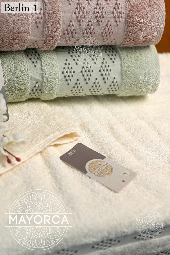 Berlin 1 – Full Bath Towel