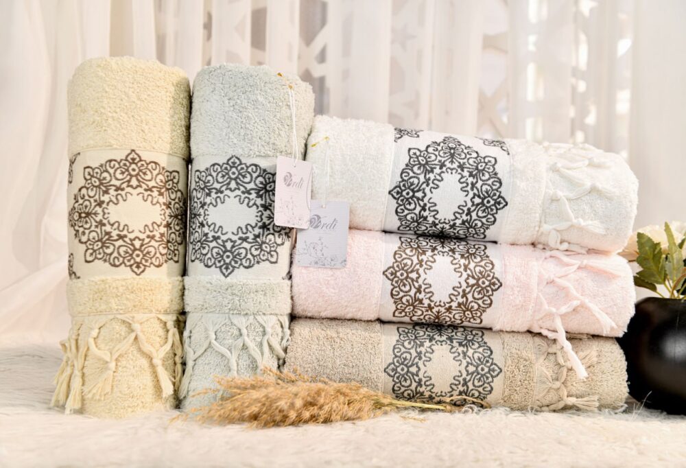 ⁦Rania 2 – Half Bath Towel⁩ - الصورة ⁦3⁩