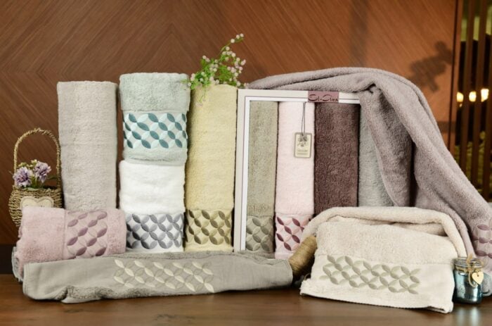 Kamilia – Large Face Towel