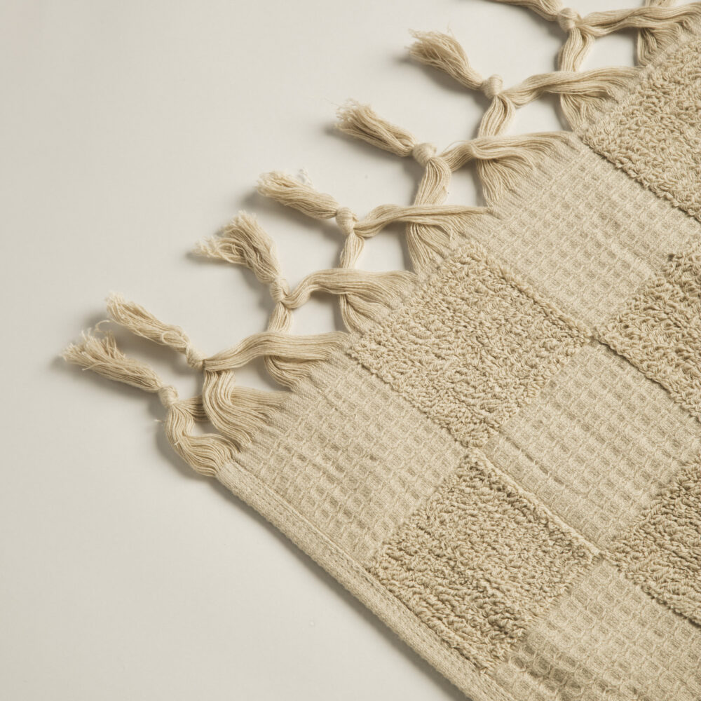 ⁦V 011 – Half Bath Towel⁩ - الصورة ⁦4⁩