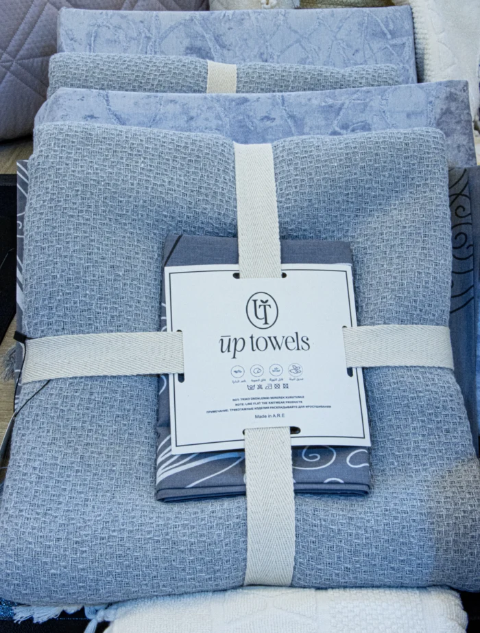 Venus Large 4-Piece Coverlet Set