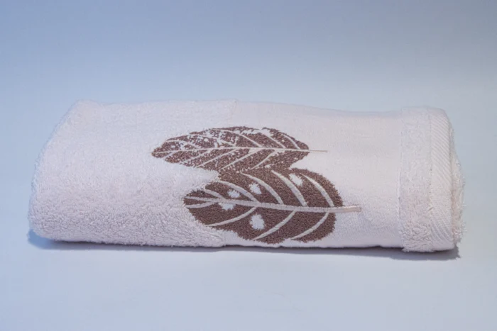 70 cm Nancy Embroidered Towel